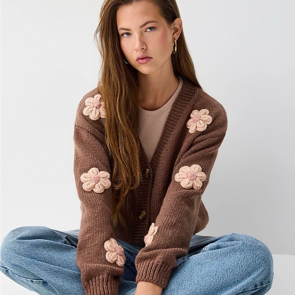 dreamers Sweaters - Crocheted flowers cardigan Brown Floral Knit size L